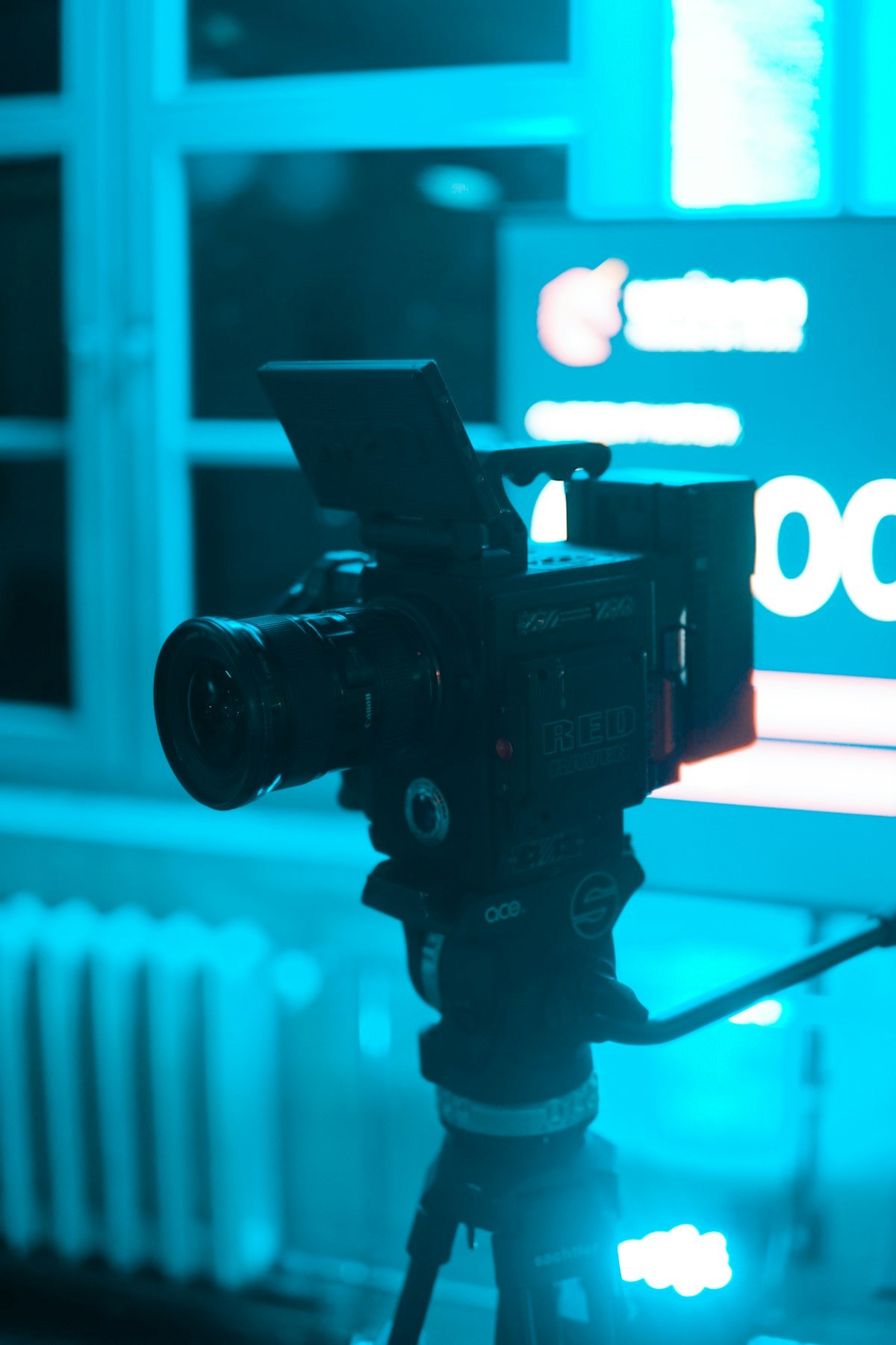 Beispielmotiv: Filmkamera in einer Produktionsumgebung